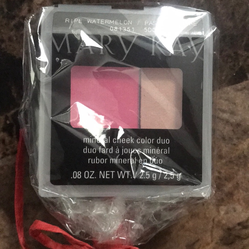 Mary Kay Mineral cheek color duo